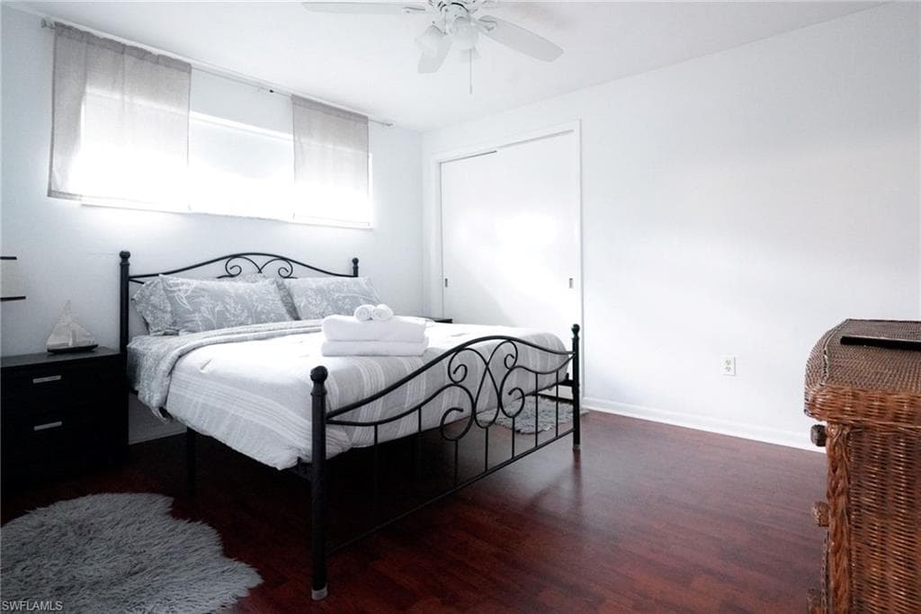 1351 Oaklawn CT, FORT MYERS FL 33919-2