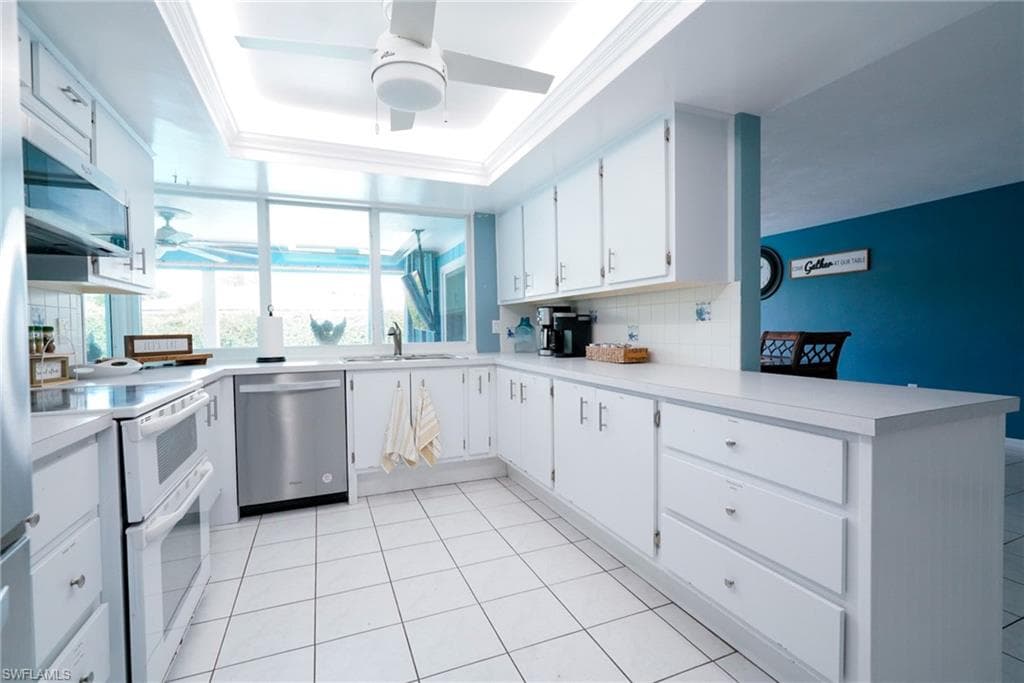 1351 Oaklawn CT, FORT MYERS FL 33919-19