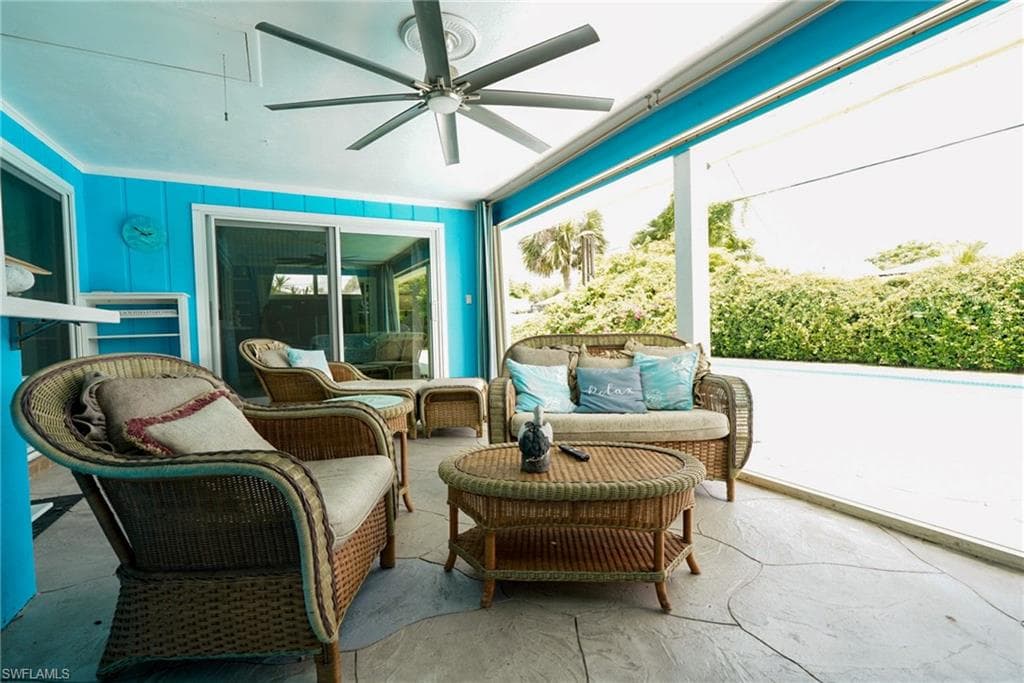 1351 Oaklawn CT, FORT MYERS FL 33919-34