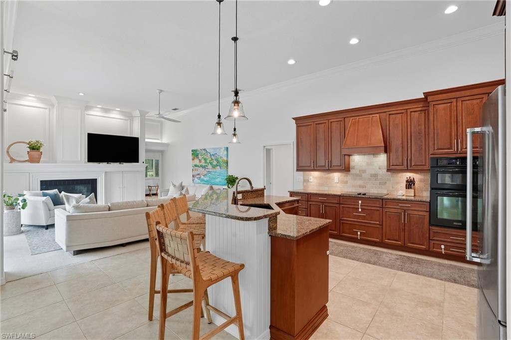 8192 Lowbank DR, NAPLES FL 34109-18