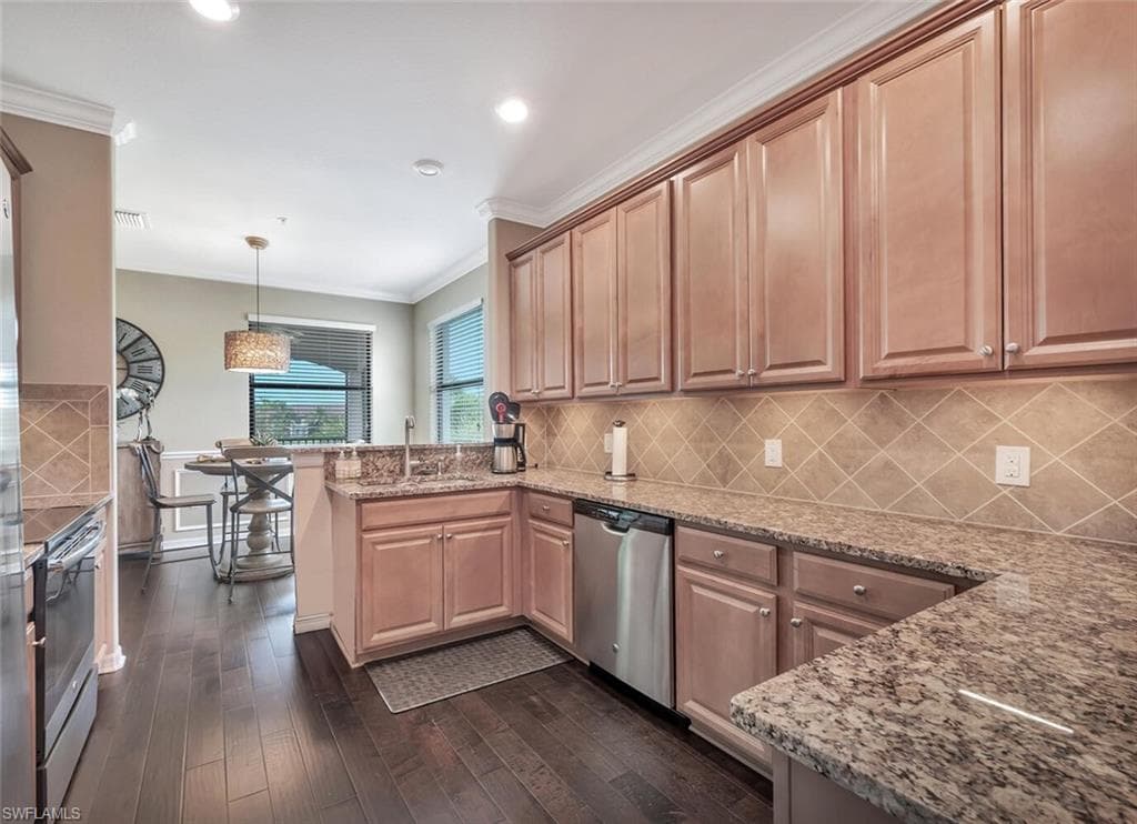9485 Casoria CT 202-12