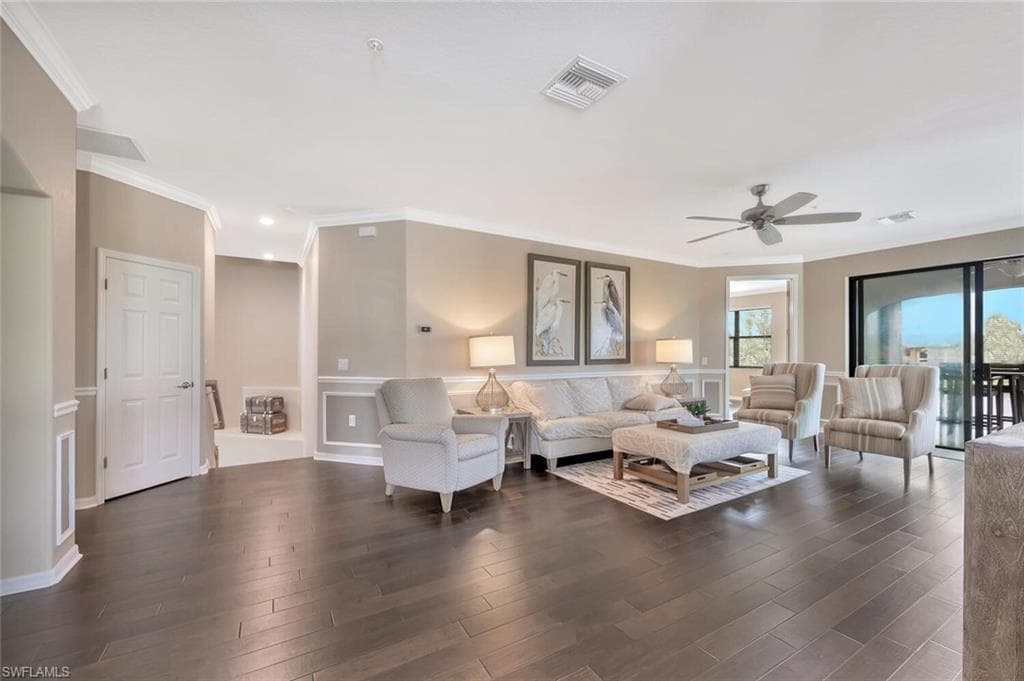 9485 Casoria CT 202-6