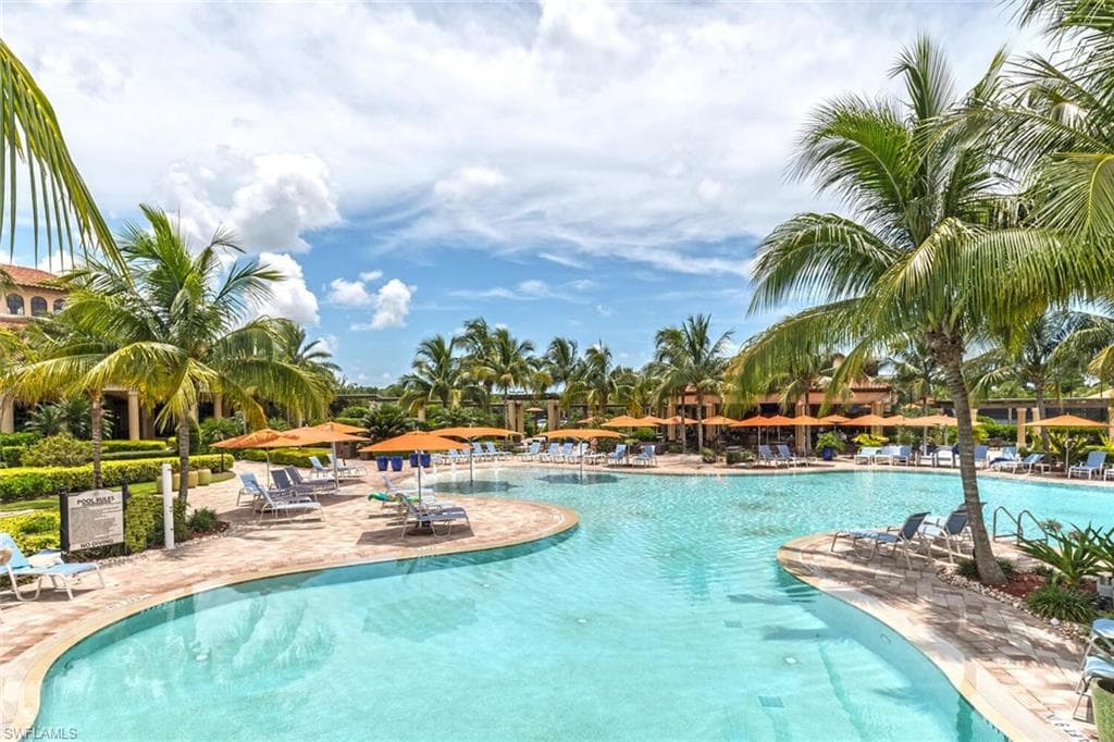 9485 Casoria CT 202-33