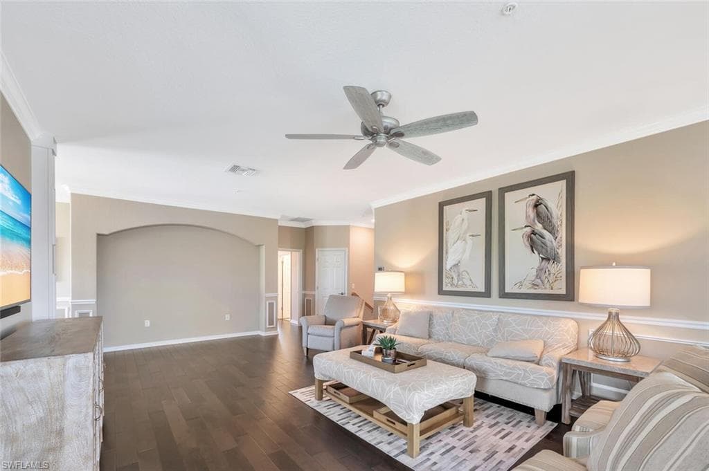 9485 Casoria CT 202-7