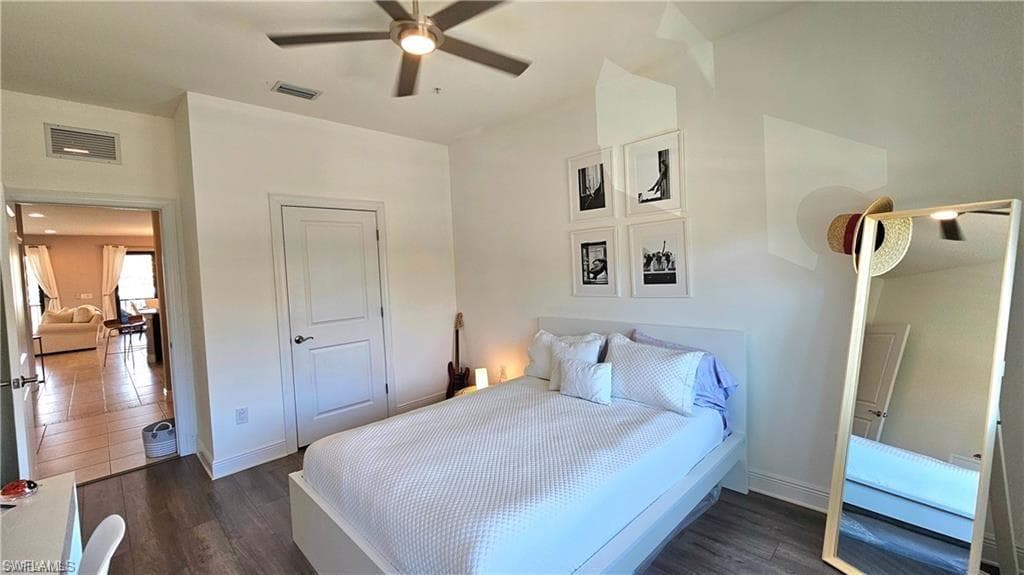 15145 Palmer Lake CIR # 201, NAPLES FL 34109-16