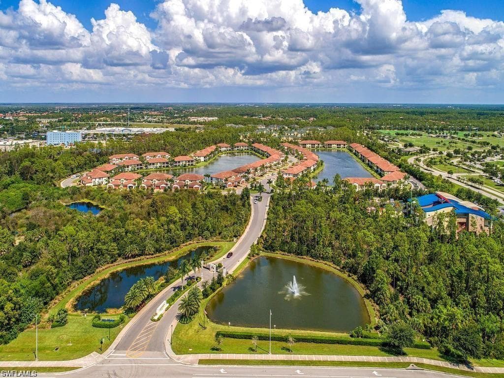 15145 Palmer Lake CIR # 201, NAPLES FL 34109-21