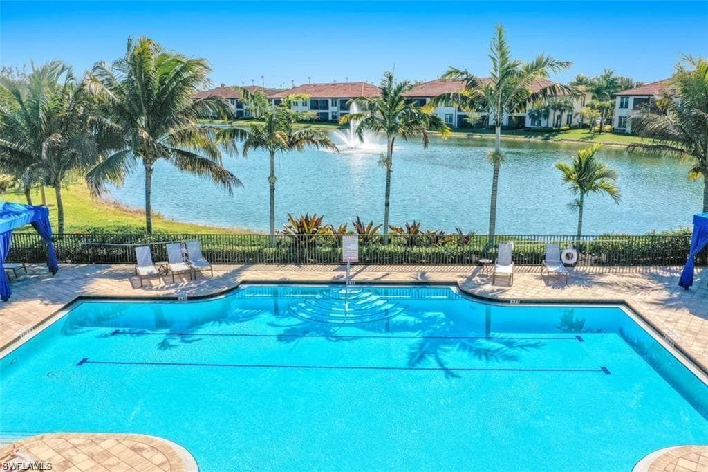 15145 Palmer Lake CIR # 201, NAPLES FL 34109-35