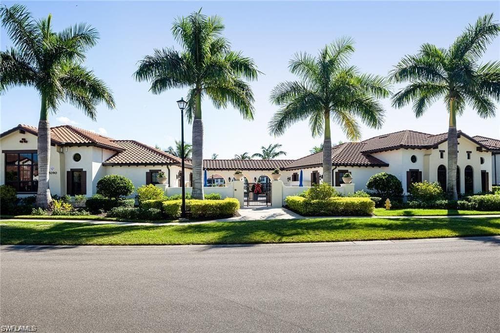 15145 Palmer Lake CIR # 201, NAPLES FL 34109-23