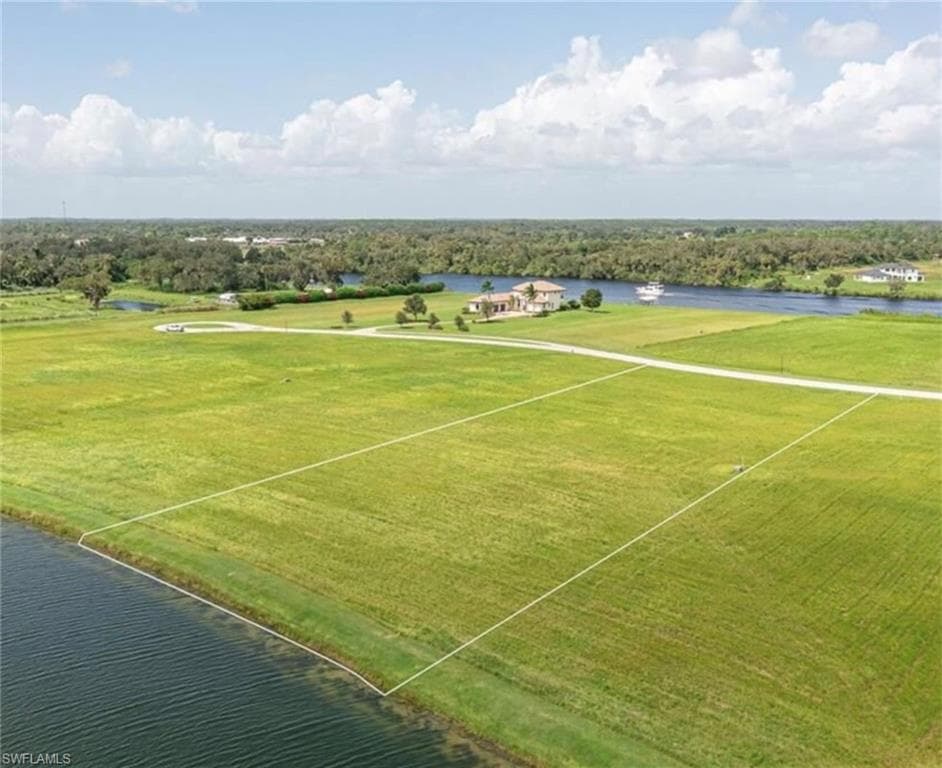 22742 Yellow Button LN, ALVA FL 33920-1