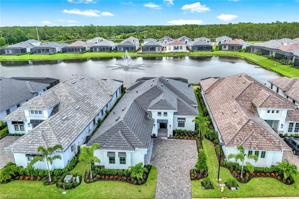 9659 Moonflower CT, NAPLES FL 34114-28