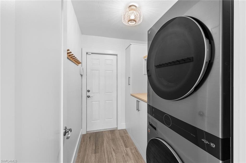 20561 Porthole CT, ESTERO FL 33928-12