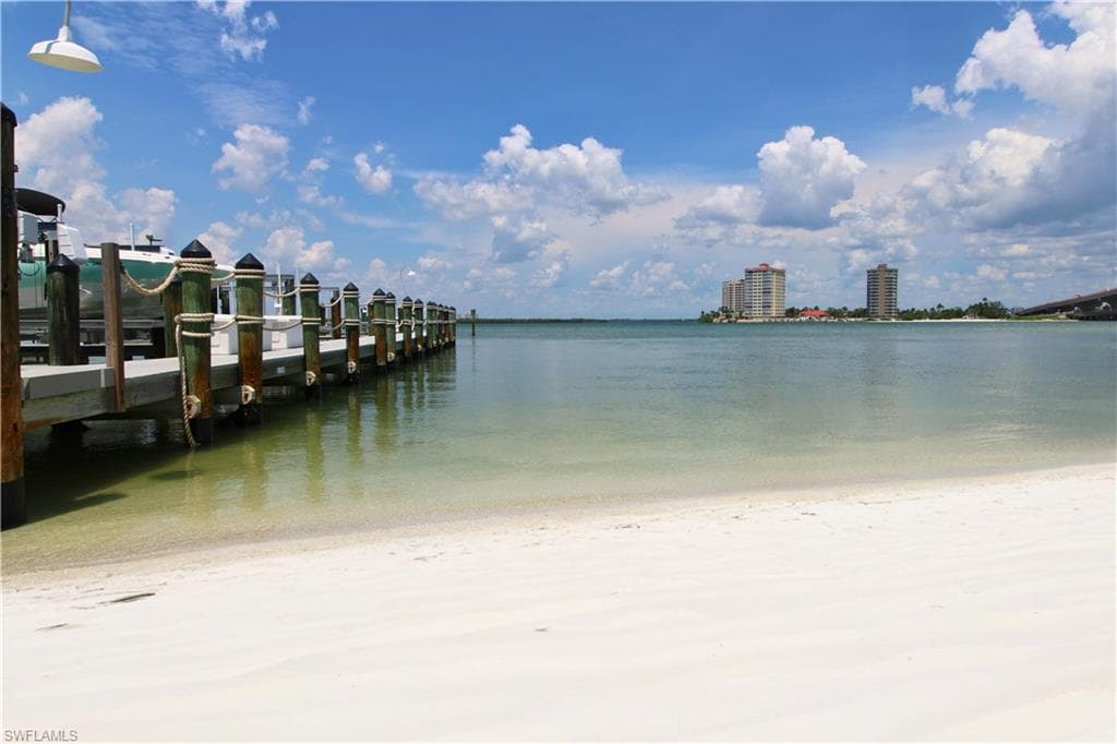 8401 Estero BLVD # 304, FORT MYERS BEACH FL 33931-18