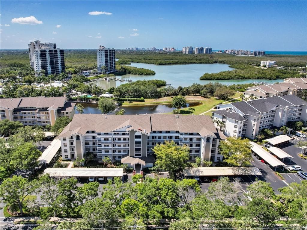 360 Horse Creek DR # 305, NAPLES FL 34110-46