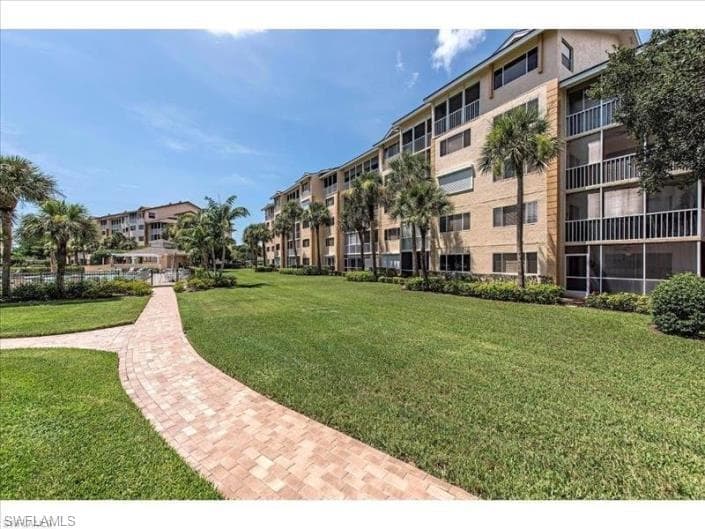 360 Horse Creek DR # 305, NAPLES FL 34110-31