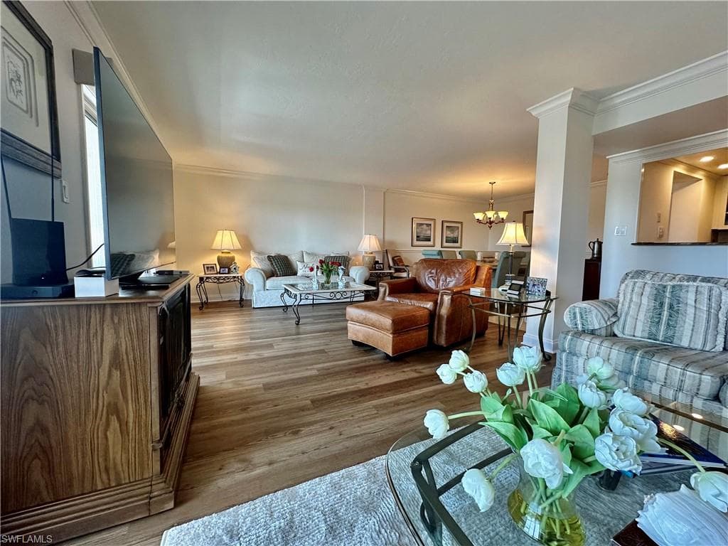 555 Park Shore DR # B403, NAPLES FL 34103-14