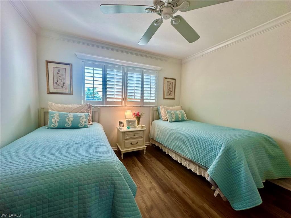 555 Park Shore DR # B403, NAPLES FL 34103-28