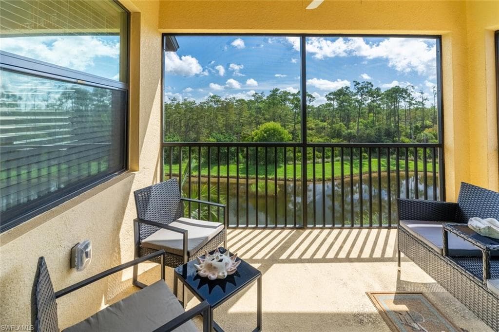 9596 Trevi CT # 5446, NAPLES FL 34113-23