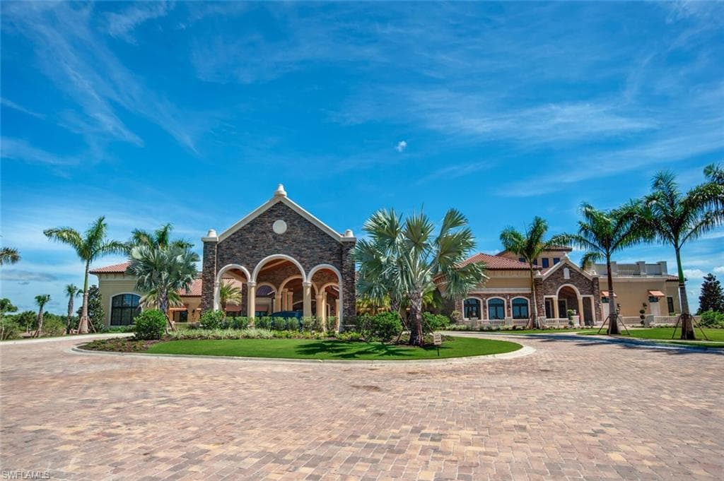 9596 Trevi CT # 5446, NAPLES FL 34113-30