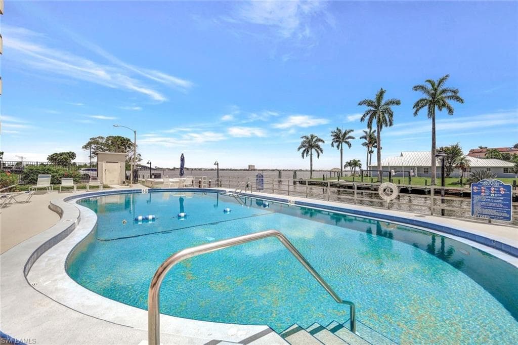 1766 Cape Coral PKWY E # 410, CAPE CORAL FL 33904-5
