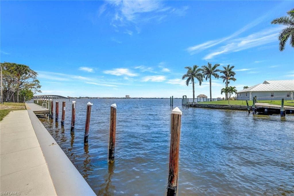 1766 Cape Coral PKWY E # 410, CAPE CORAL FL 33904-6