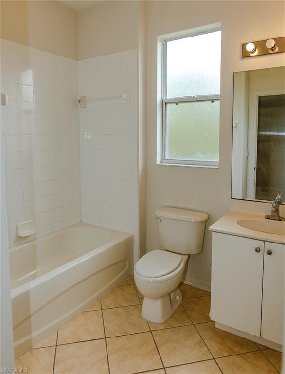 4213 Liron AVE # 204, FORT MYERS FL 33916-18