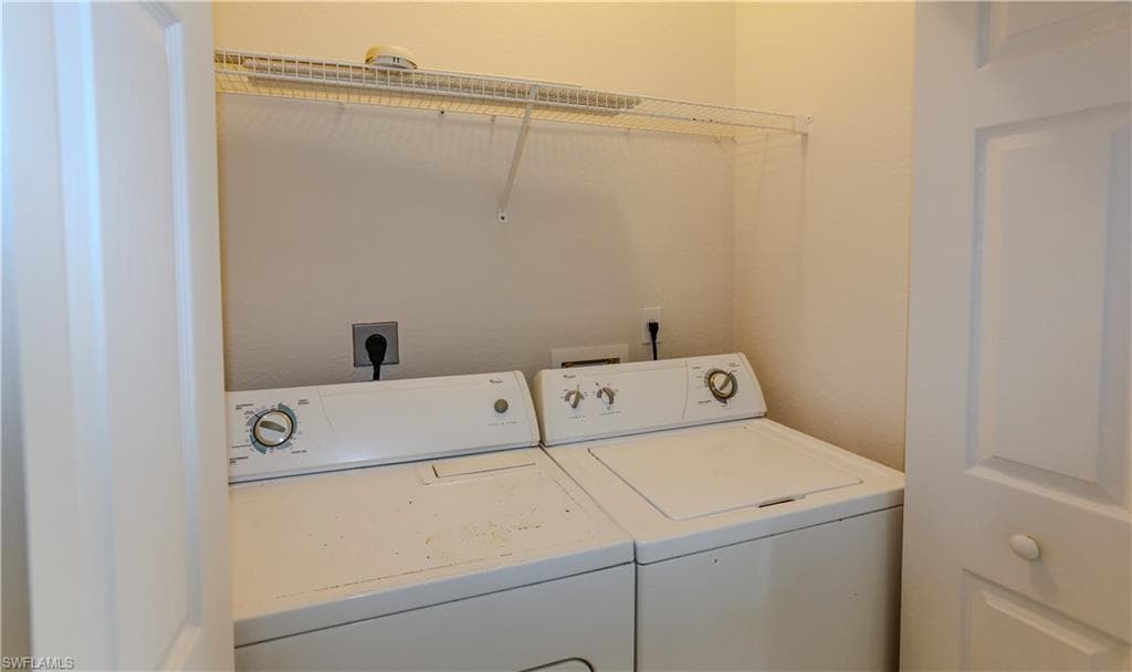 4213 Liron AVE # 204, FORT MYERS FL 33916-20