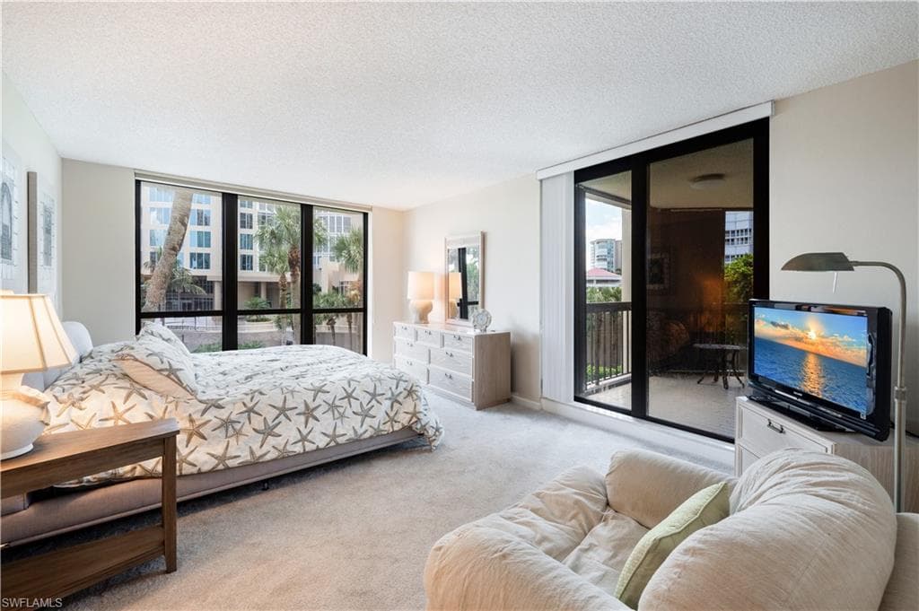 4551 Gulf Shore BLVD N # 306, NAPLES FL 34103-19