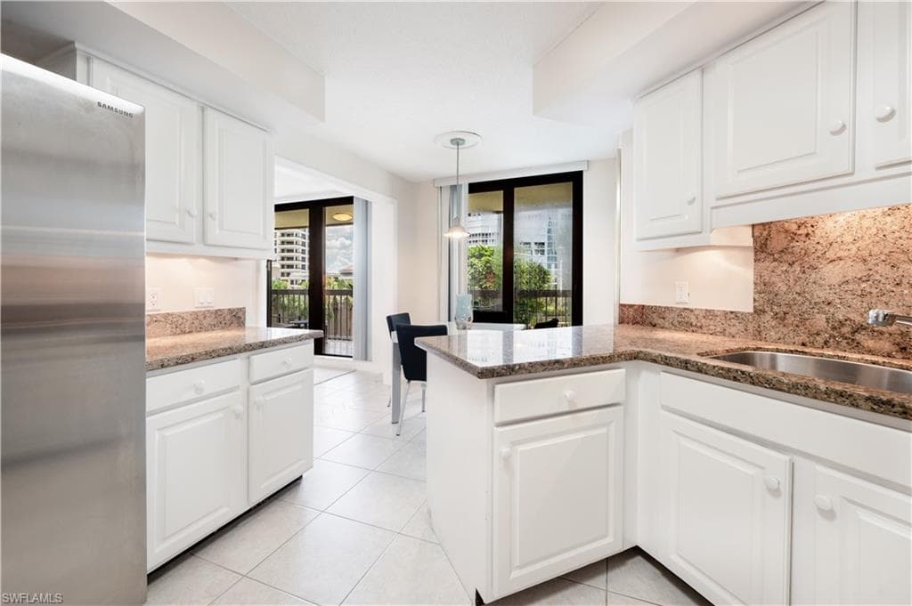 4551 Gulf Shore BLVD N # 306, NAPLES FL 34103-17