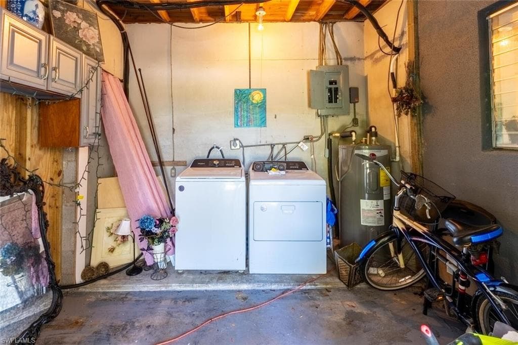 2928 Hawthorne CT, NAPLES FL 34104-15