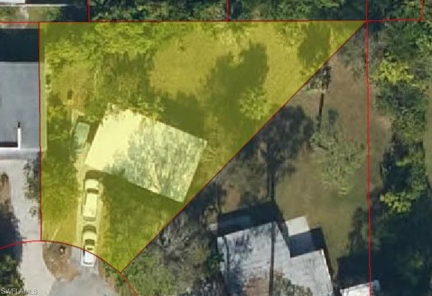 2928 Hawthorne CT, NAPLES FL 34104-2