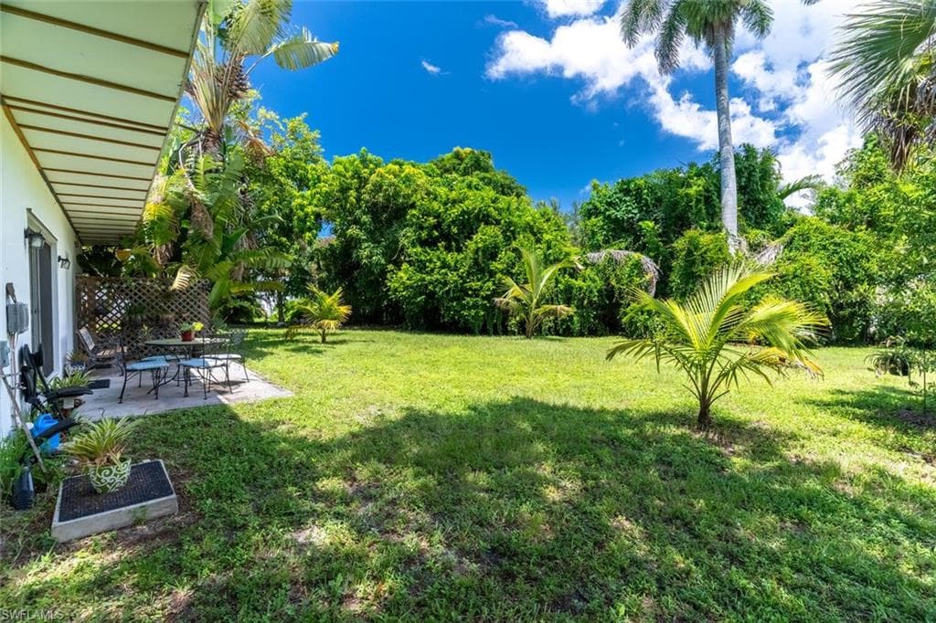 2928 Hawthorne CT, NAPLES FL 34104-13