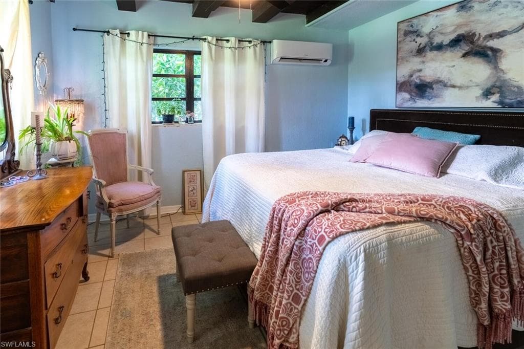 2928 Hawthorne CT, NAPLES FL 34104-10