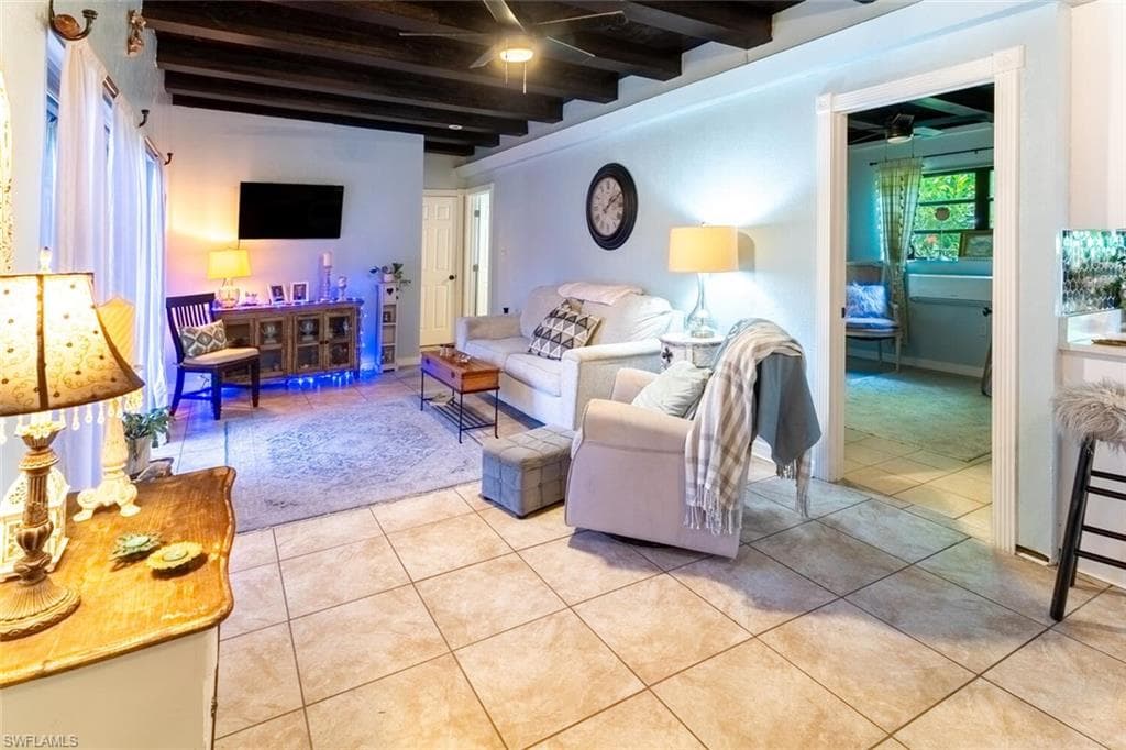 2928 Hawthorne CT, NAPLES FL 34104-7