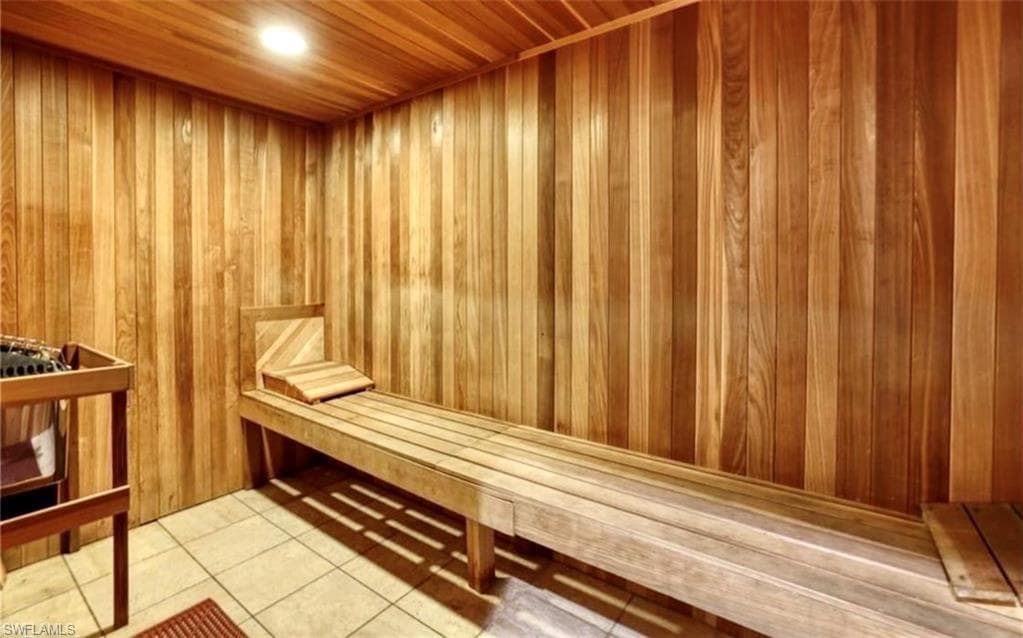 10046 Via Colomba CIR # 203, FORT MYERS FL 33966-38