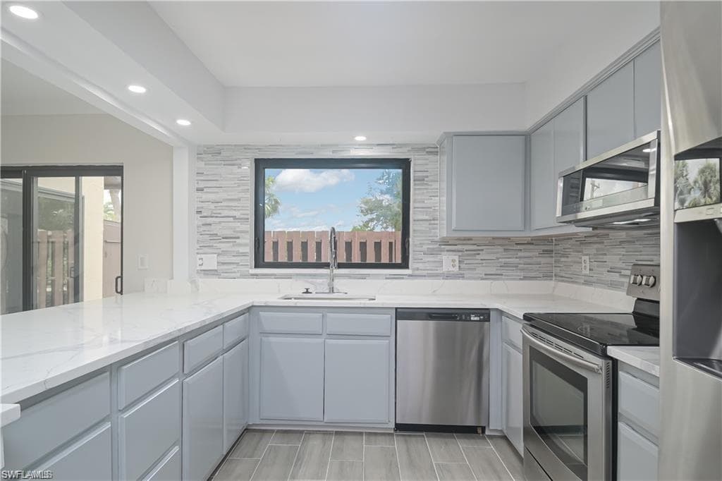 711 SE 12th AVE # 136, CAPE CORAL FL 33990-6
