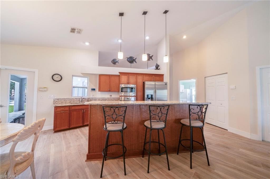 6075 Island Park CT, FORT MYERS FL 33908-9