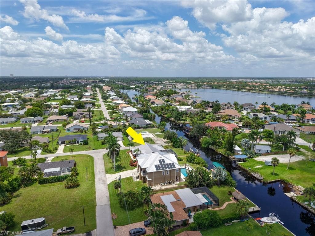 6075 Island Park CT, FORT MYERS FL 33908-32