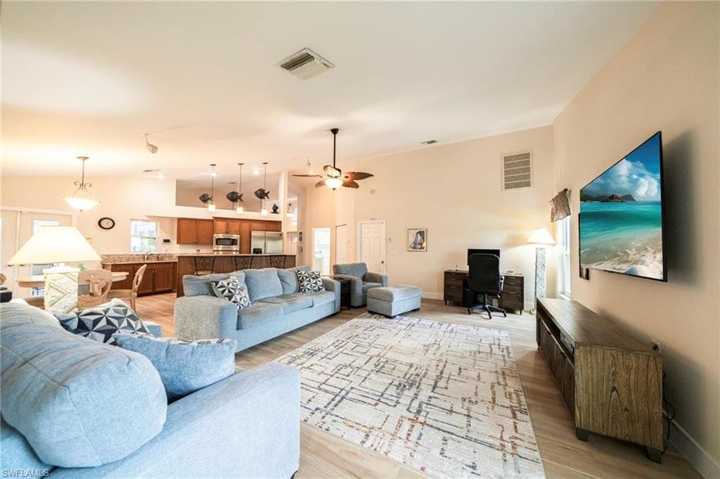 6075 Island Park CT, FORT MYERS FL 33908-7