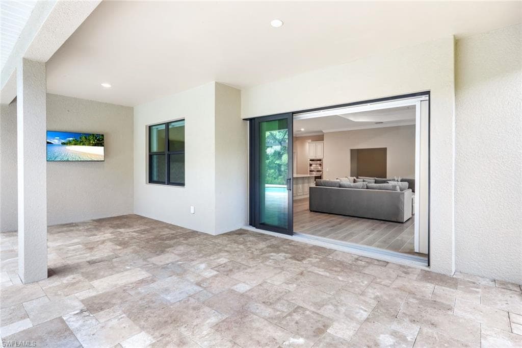 8360 Preserve Point DR, FORT MYERS FL 33912-25