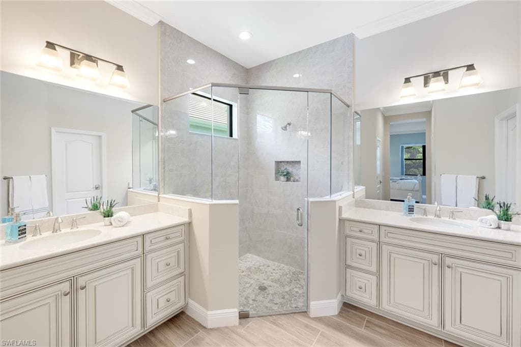 8360 Preserve Point DR, FORT MYERS FL 33912-17