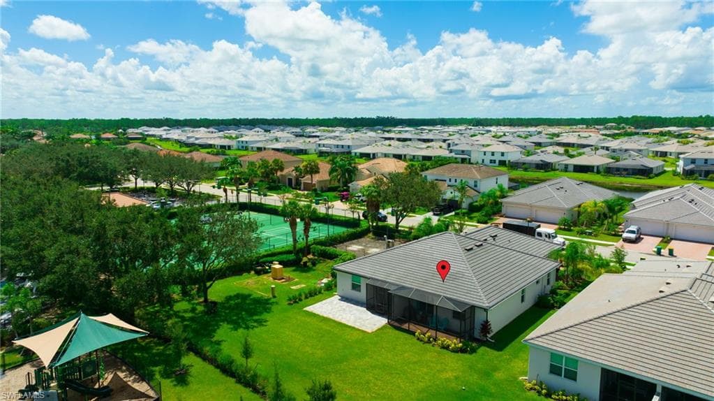 2052 Vermont LN, NAPLES FL 34120-29