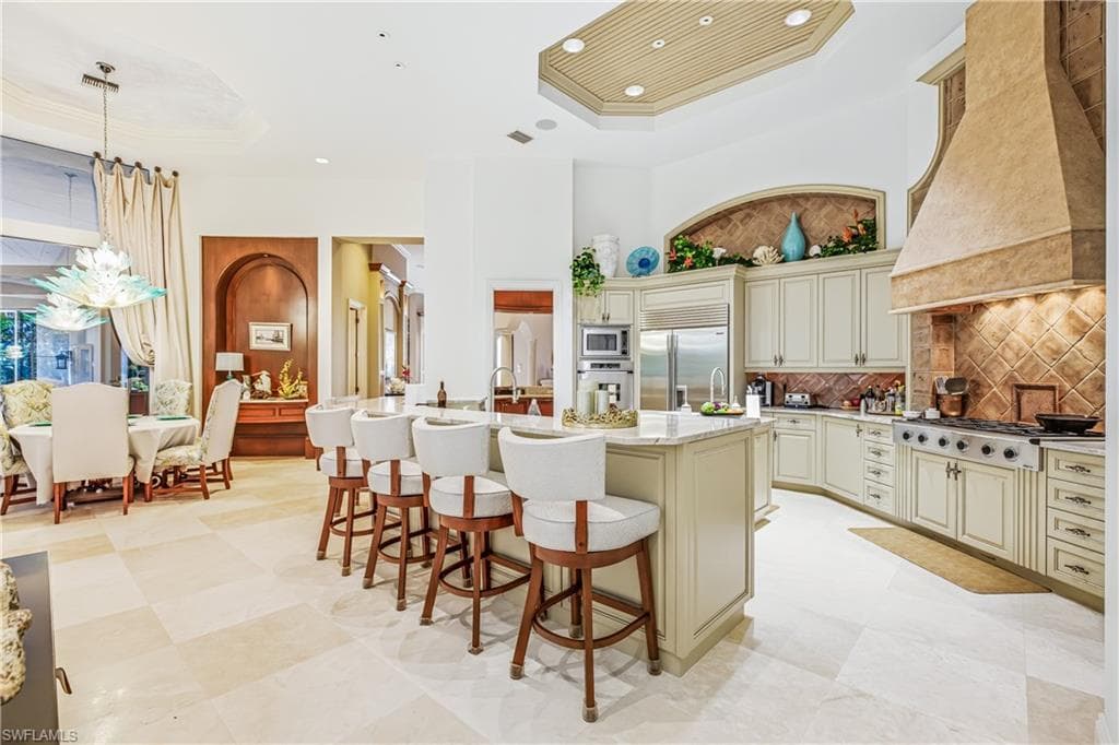 4457 Club Estates DR, NAPLES FL 34112-9