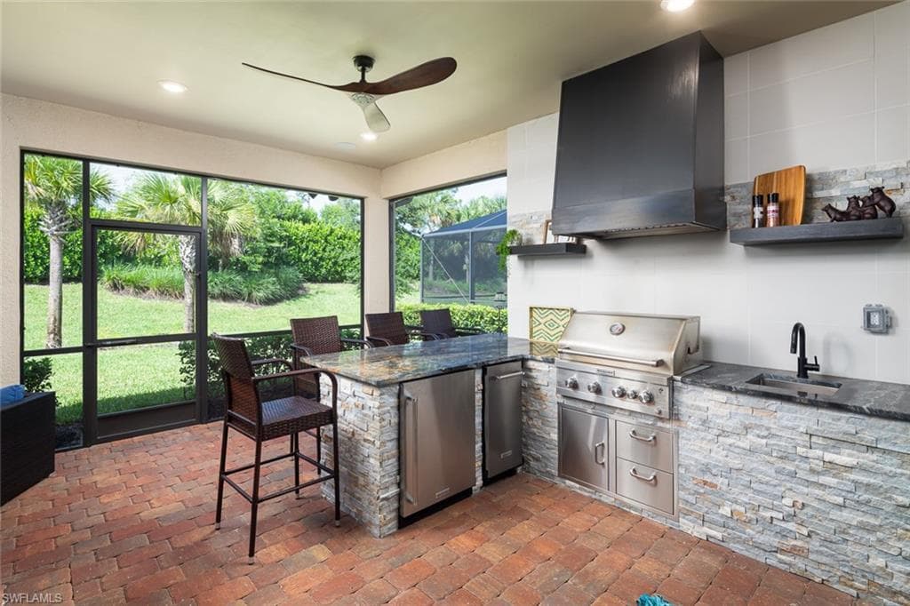 6770 Pennyroyal DR, NAPLES FL 34114-20