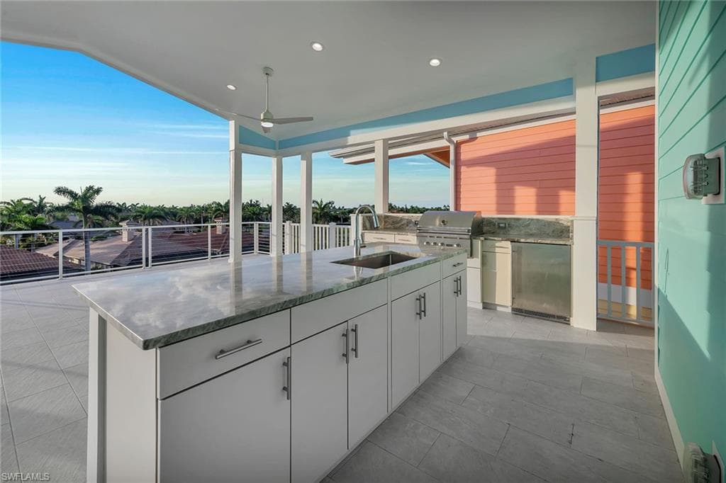 5870 Shell Cove DR, CAPE CORAL FL 33914-6