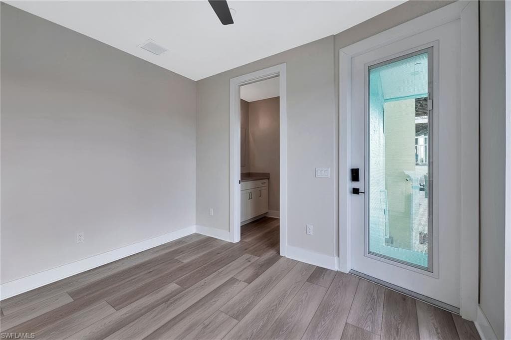 5870 Shell Cove DR, CAPE CORAL FL 33914-37