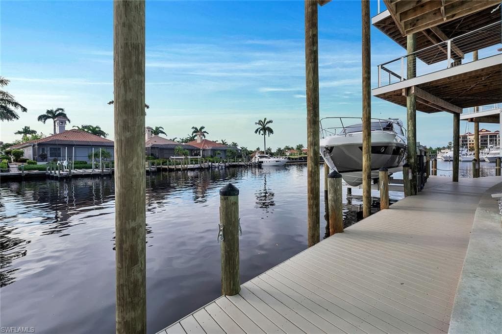 5870 Shell Cove DR, CAPE CORAL FL 33914-40