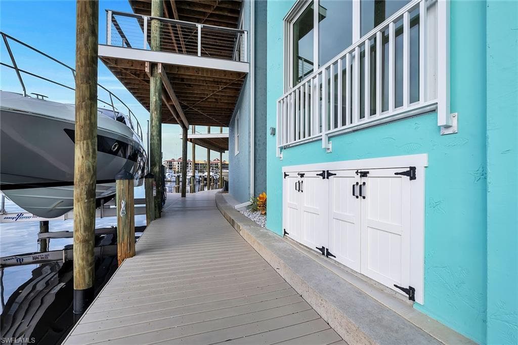 5870 Shell Cove DR, CAPE CORAL FL 33914-34