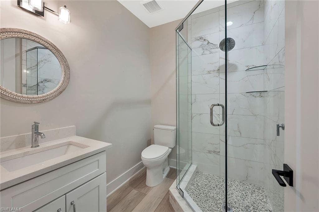 5870 Shell Cove DR, CAPE CORAL FL 33914-30