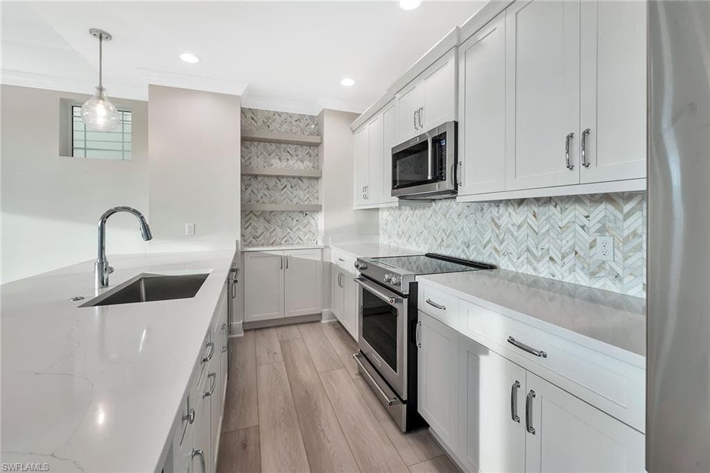 5870 Shell Cove DR, CAPE CORAL FL 33914-20