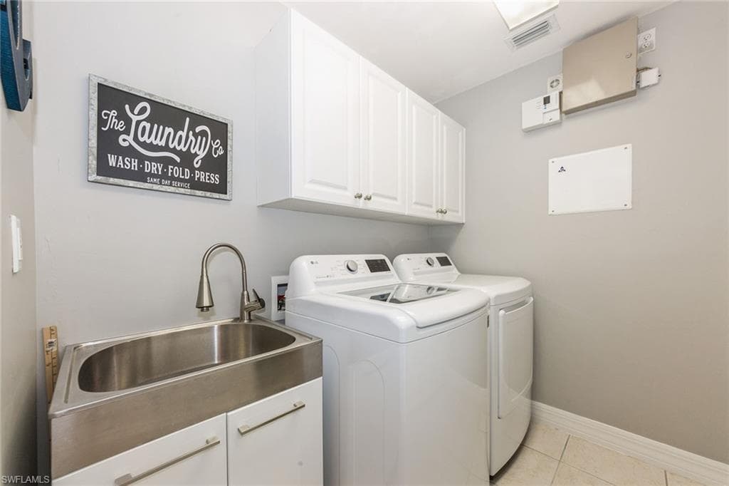 2438 Butterfly Palm DR, NAPLES FL 34119-12